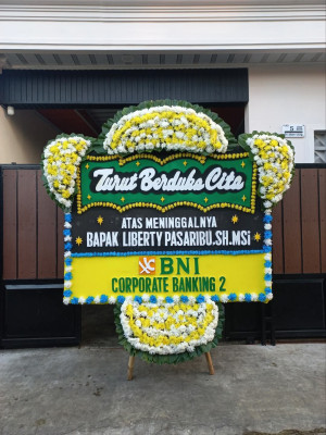 Papan Bunga Duka di Petonjangan