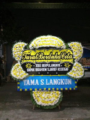 Papan Bunga Duka di Petonjangan