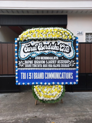Papan Bunga Duka di Petonjangan